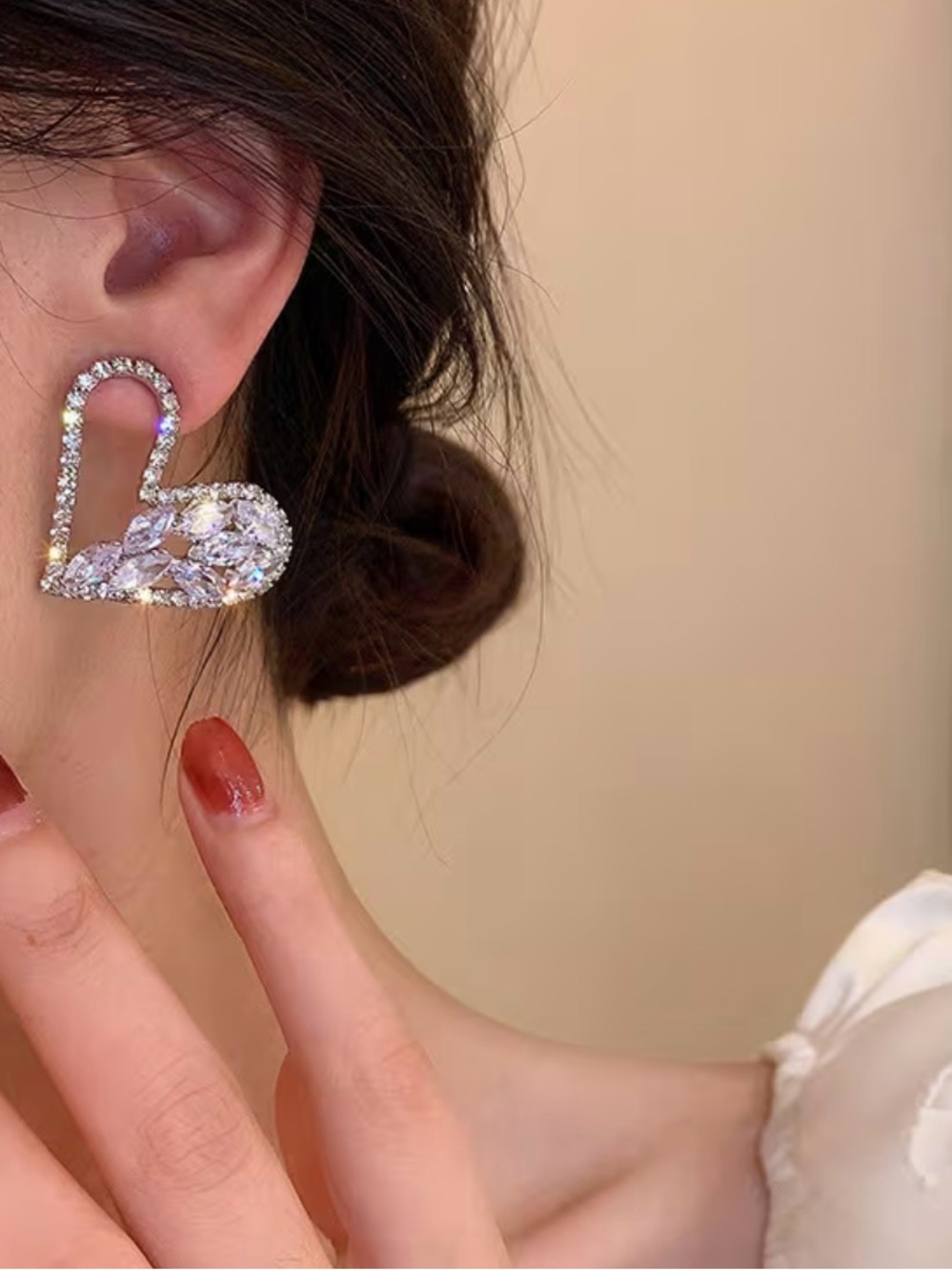 Crystal Heart Statement Earrings - Sparkling Clear